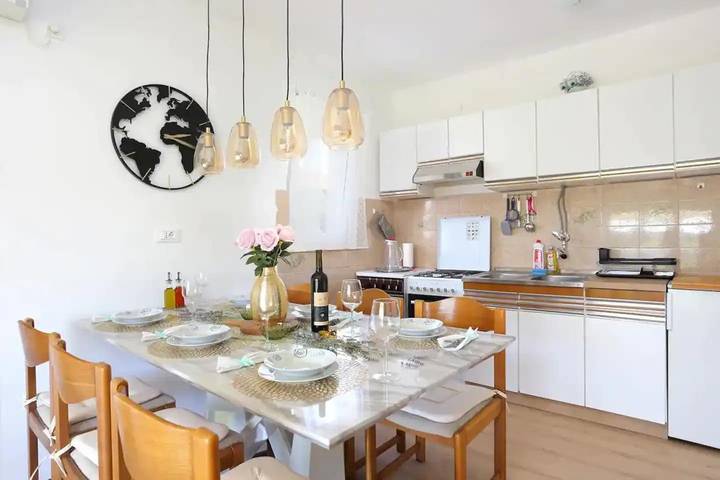 Ferienwohnung für 6 Personen, mit Garten und Terrasse in Marina - 4