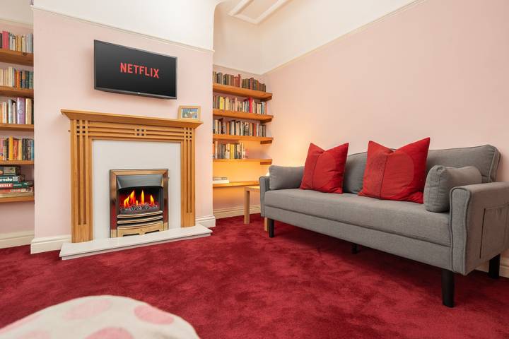 Holiday home for 7 people, with Garden in Liverpool