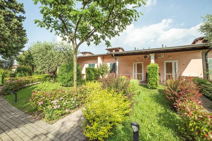 Ferienhaus für 4 Personen, mit Garten und Pool sowie Seeblick in Peschiera del Garda - 2