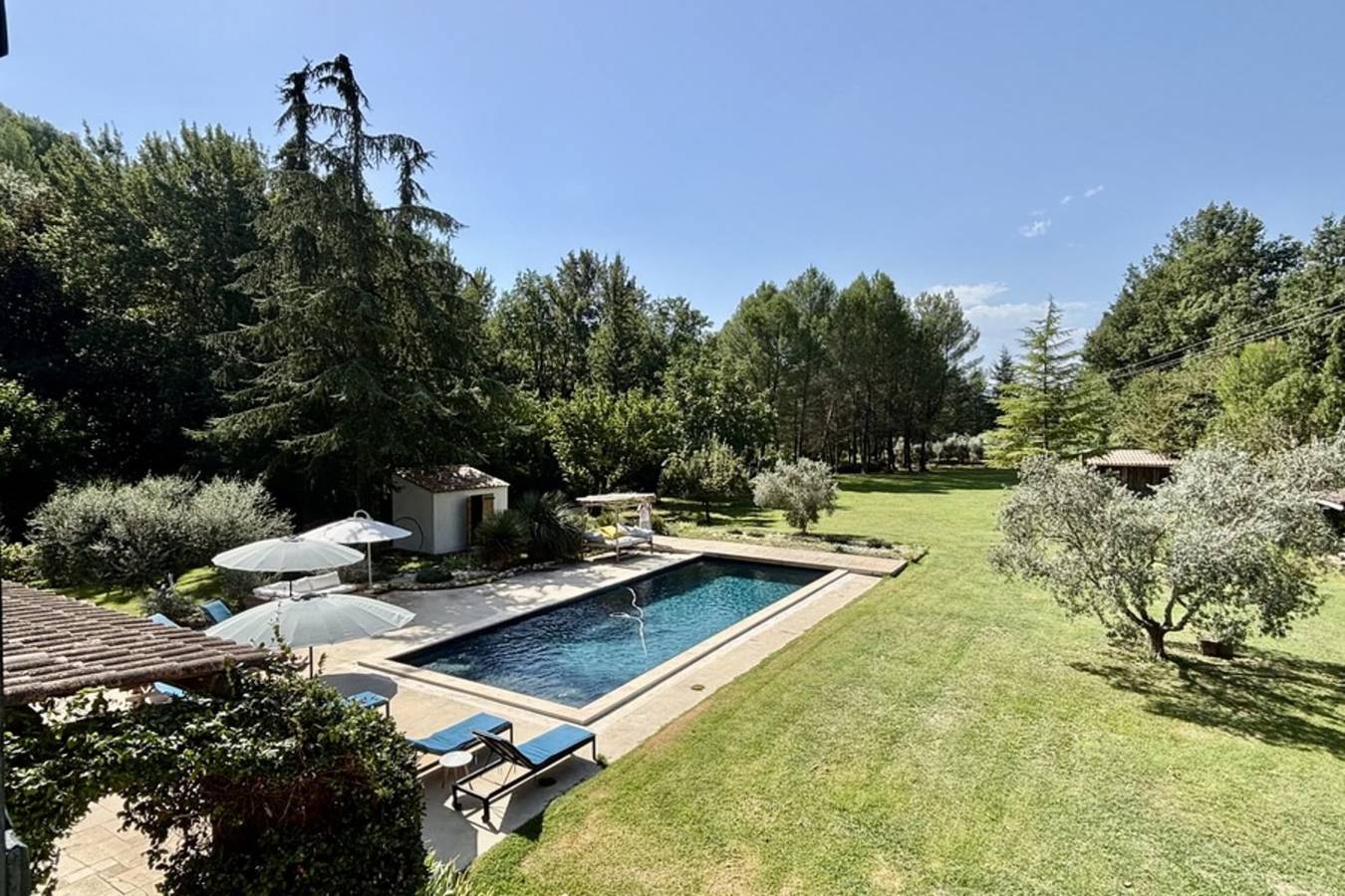 "La Bastide des Oliviers" Maison de charme avec Piscine (Nouveau) in Cadenet, Parc naturel régional du Luberon