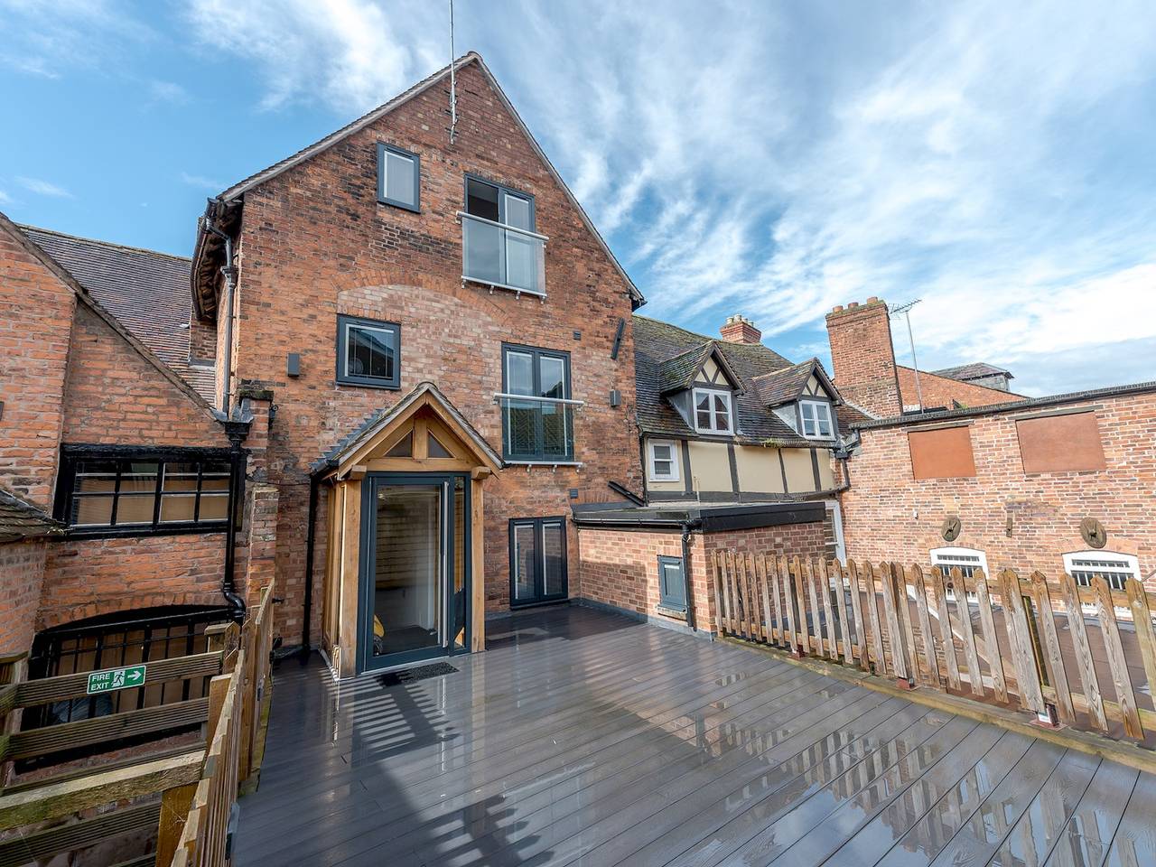 Entire apartment, 5A One Bedroom Modern Town Centre Apartment - Pass the Keys in Shrewsbury, Shropshire