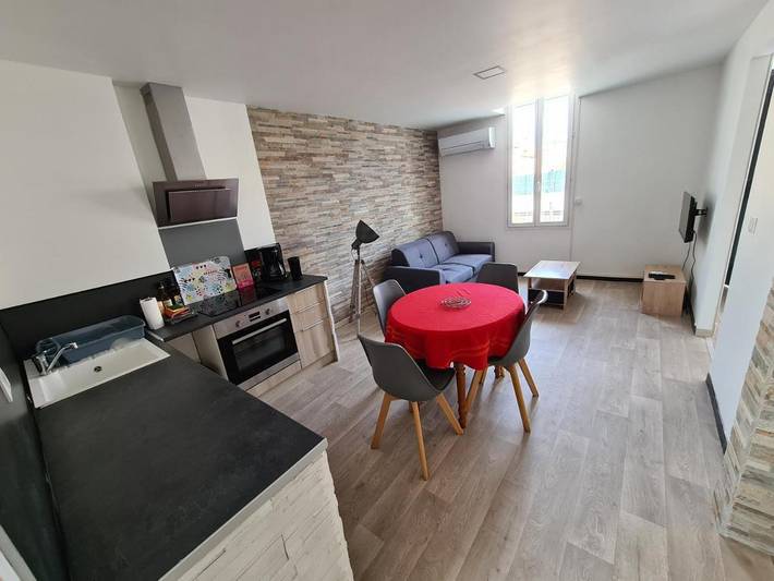 Gîte pour 4 personnes, avec jardin à Saint-Génis-des-Fontaines