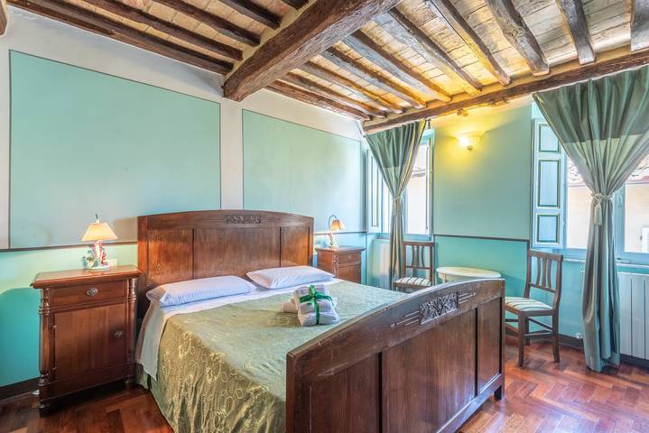 Room 'Camera Verde' with Shared Terrace and Wi-Fi in Montalcino, Val d'Orcia