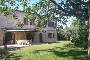 Ferienhaus für 9 Personen, mit Garten und Terrasse in Fermo