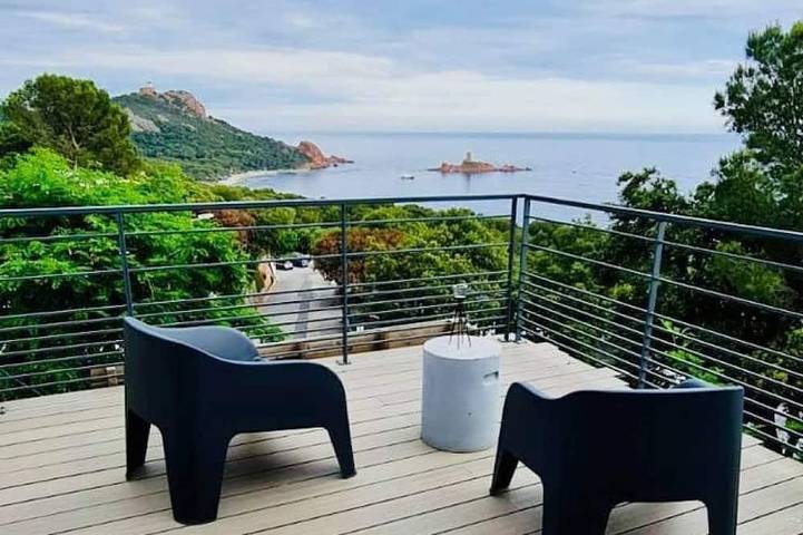 Camping pour 4 personnes à Saint-Raphaël