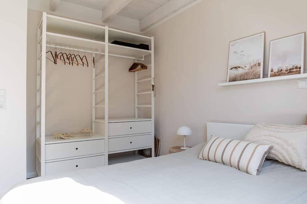 Ganze Wohnung, Beneke – Ferienwohnung im Gulfhof in Rysum bei Greetsiel, 85 m²/6 Pers. in Rysum, Krummhörn