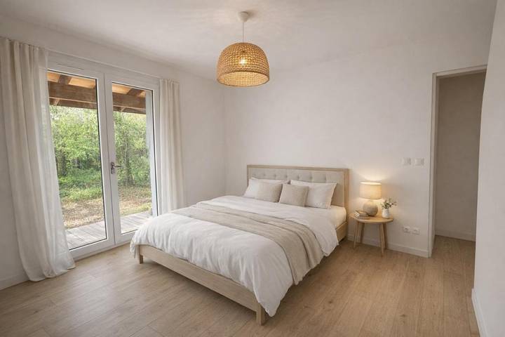 Location de vacances pour 2 personnes, avec vue et terrasse à Noaillan - 2