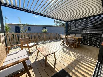 Gîte pour 6 personnes, avec jardin ainsi que terrasse et piscine à Jullouville