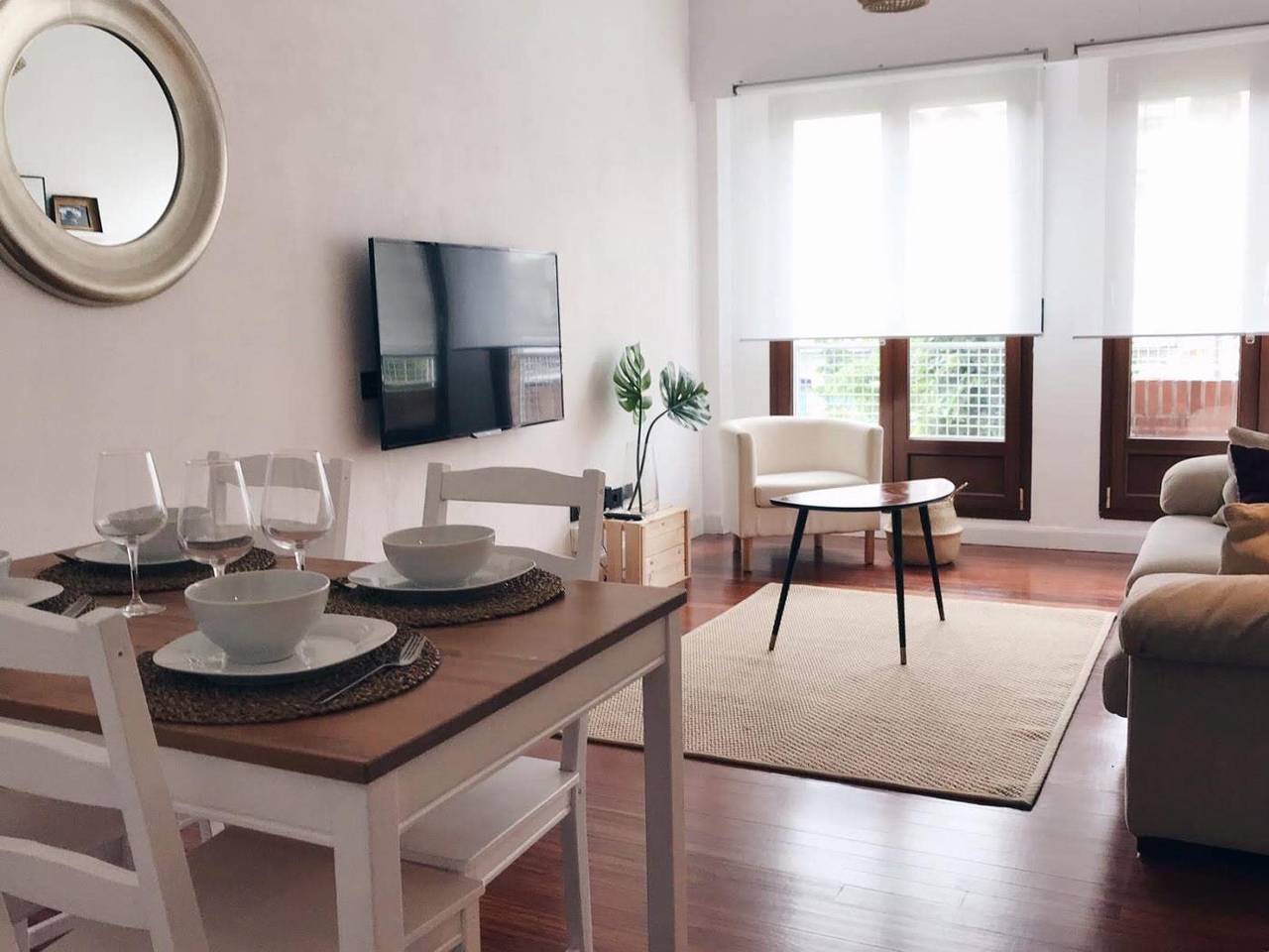 Ganze Ferienwohnung, Bright, spacious and comfortable in Bilbao, Bizkaia
