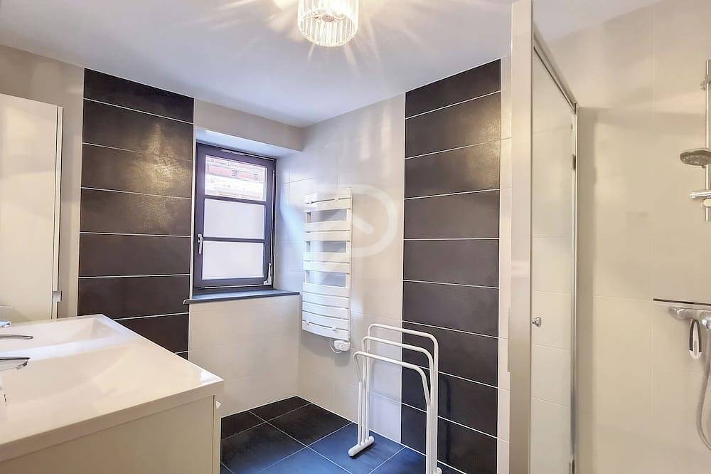 Entire apartment, Le Zen d'Eguisheim, Le Zen à Eguisheim, séjour détente au cœur du village médiéval in Eguisheim, Parc naturel régional des Ballons des Vosges