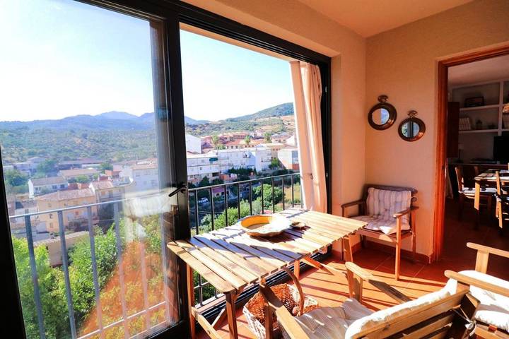 Apartamento para 6 personas, con Balcón y Terraza además de Jardín y Vistas en Guadalupe (España)