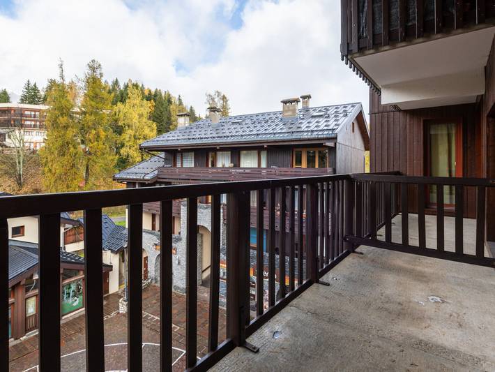 Gîte pour 4 personnes, avec balcon dans Doucy - 2