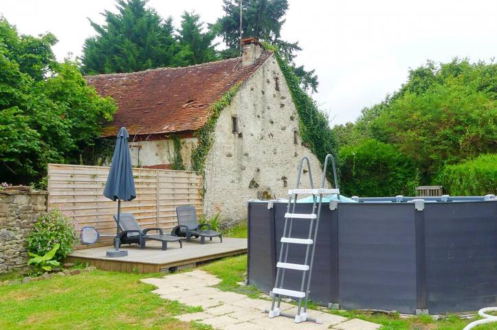 Gîte pour 8 personnes, avec piscine et jardin, animaux acceptés - 1