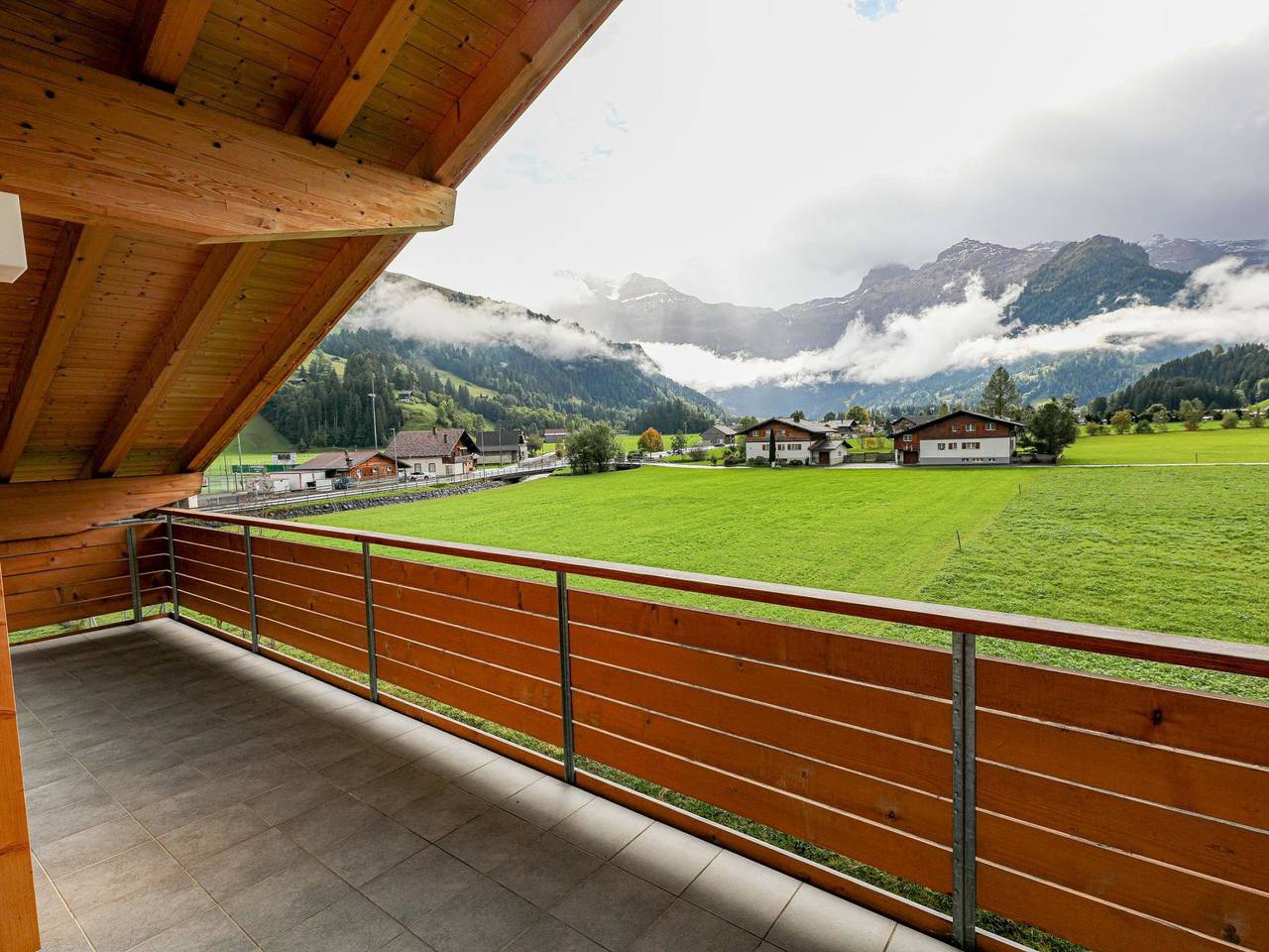 Entire apartment, Kronenplatz 11 Og in Lenk im Simmental, Lenk