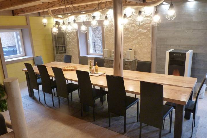 Ferienhaus für 15 Personen, mit Whirlpool und Garten in Lothringen