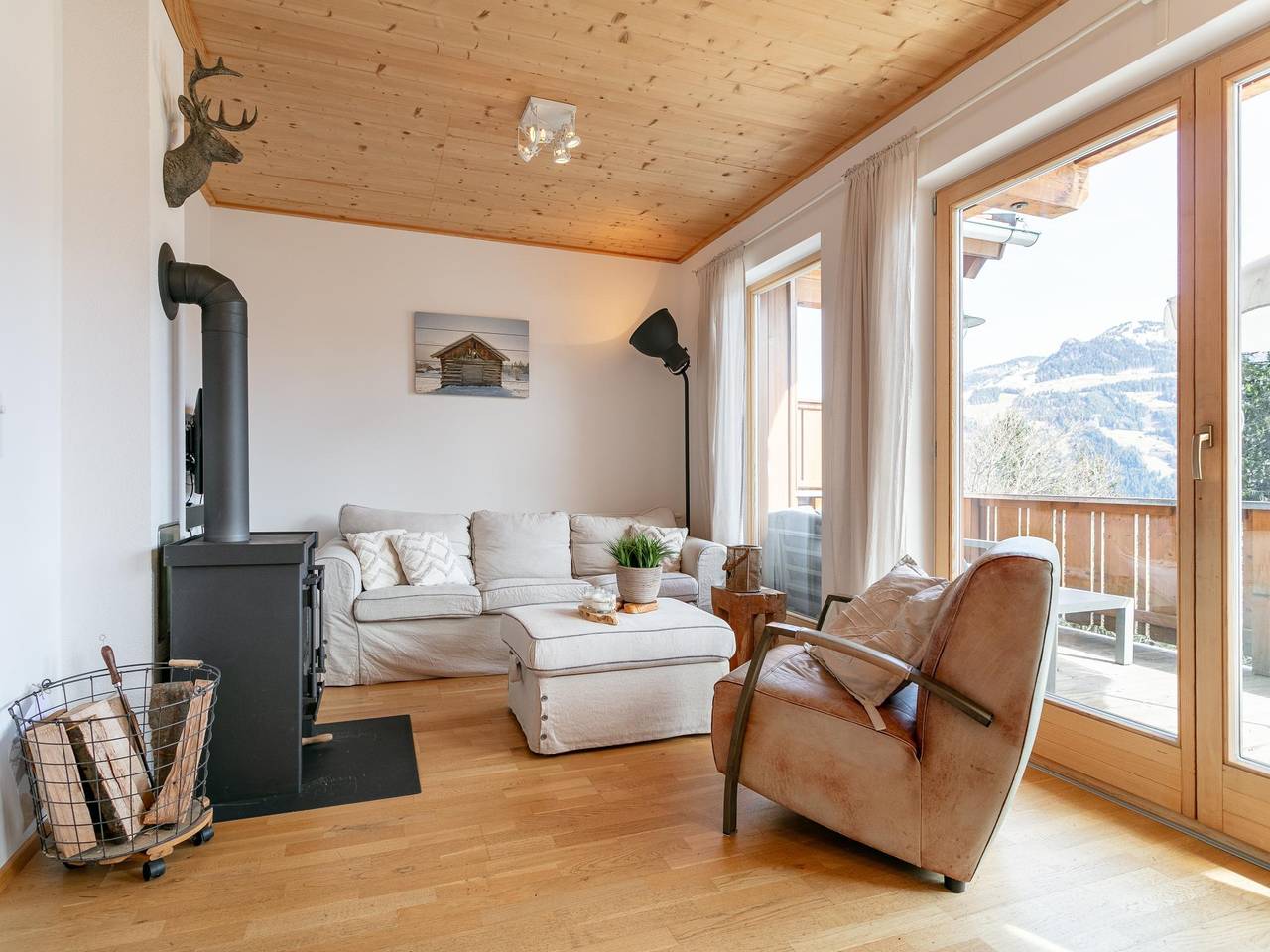 Luxe chalet met geweldig uitzicht over Zillertal in Tux Alps, Hippach