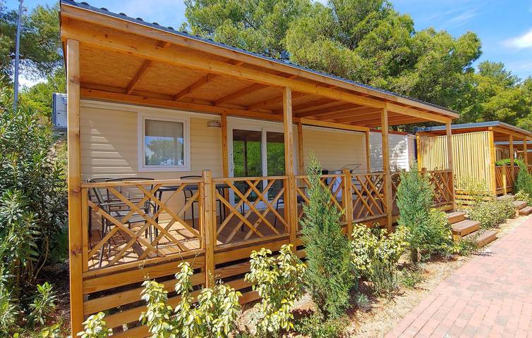 Camping pour 6 personnes, avec piscine ainsi que jardin et terrasse dans Split-Dalmatie - 2
