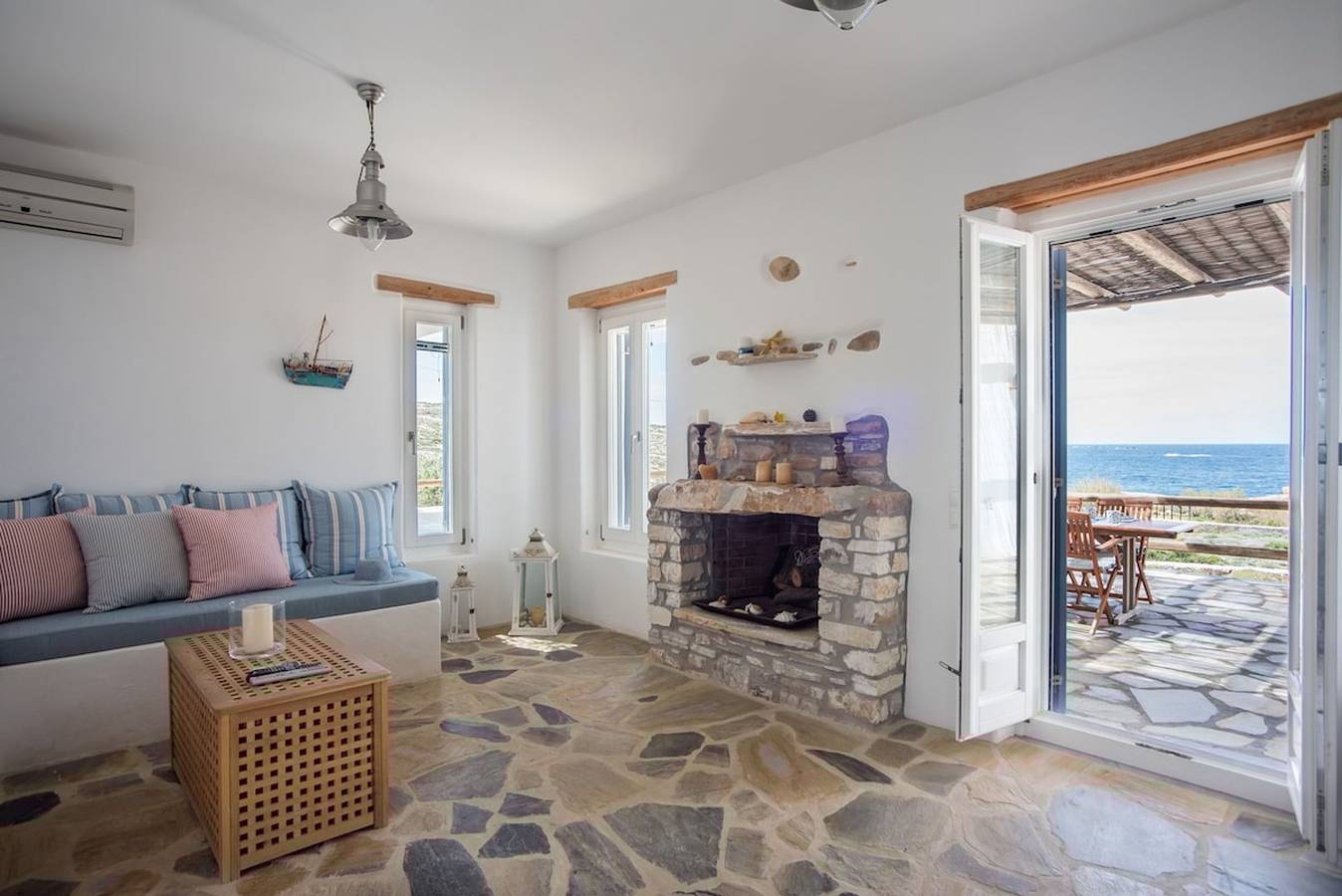 Villa for 4 People in Paros, Paros Regional Unit