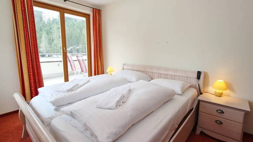 Chalet für 15 Personen, mit Terrasse in Hinterglemm - 4