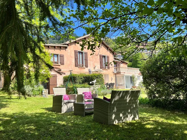 Ferienhaus für 8 Personen, mit Ausblick und Garten, mit Haustier - 1