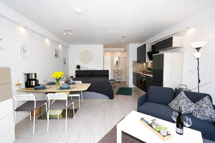 Ferienwohnung für 2 Personen, mit Terrasse und Pool in Hansa-Park - 4