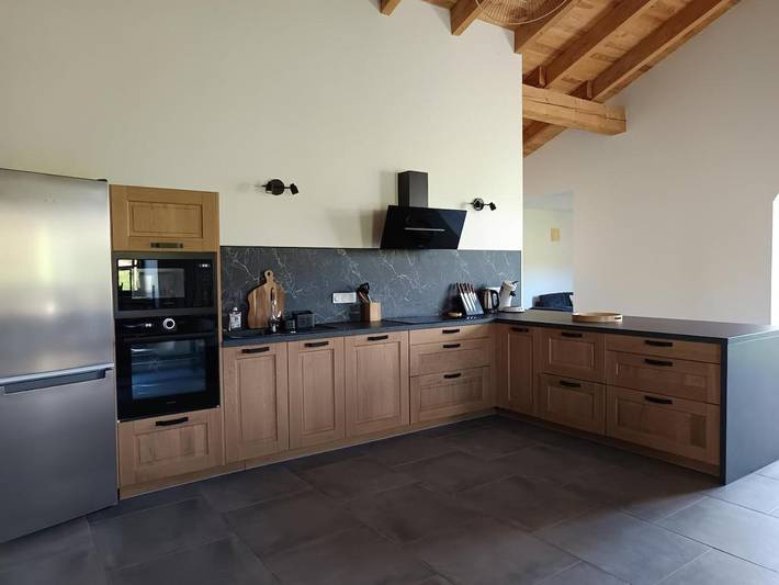 Location de vacances pour 10 personnes, avec jardin à Colombier-le-Vieux - 4