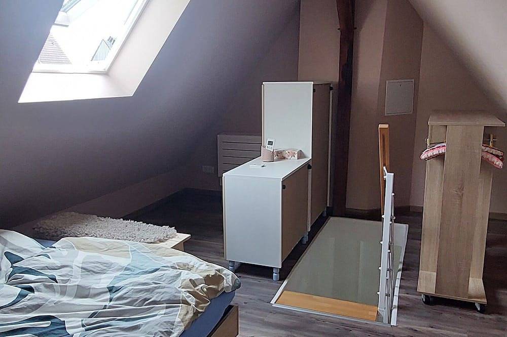 Ganze Wohnung, Gemütliche Ferienwohnung \"Sonnenhof\", direkt im Grünen für Urlauber und Familien in Remscheid, Bergisches Land