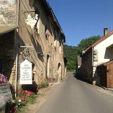 Chambre d’hôte pour 3 personnes, avec jardin dans le Jura