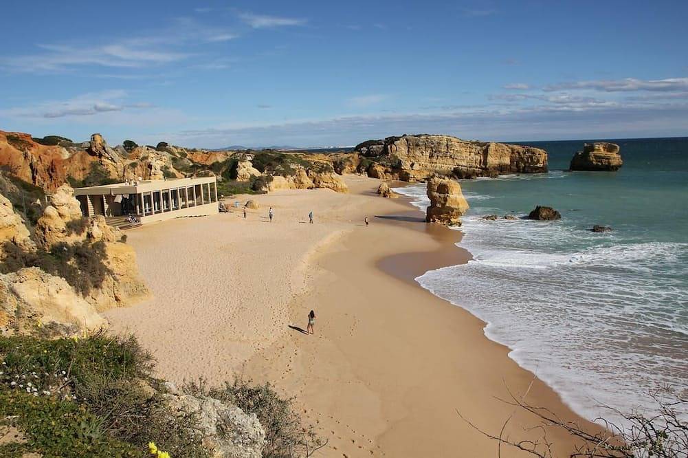 Entire apartment, Beautiful Apartment Sea view in Albufeira, Faro District