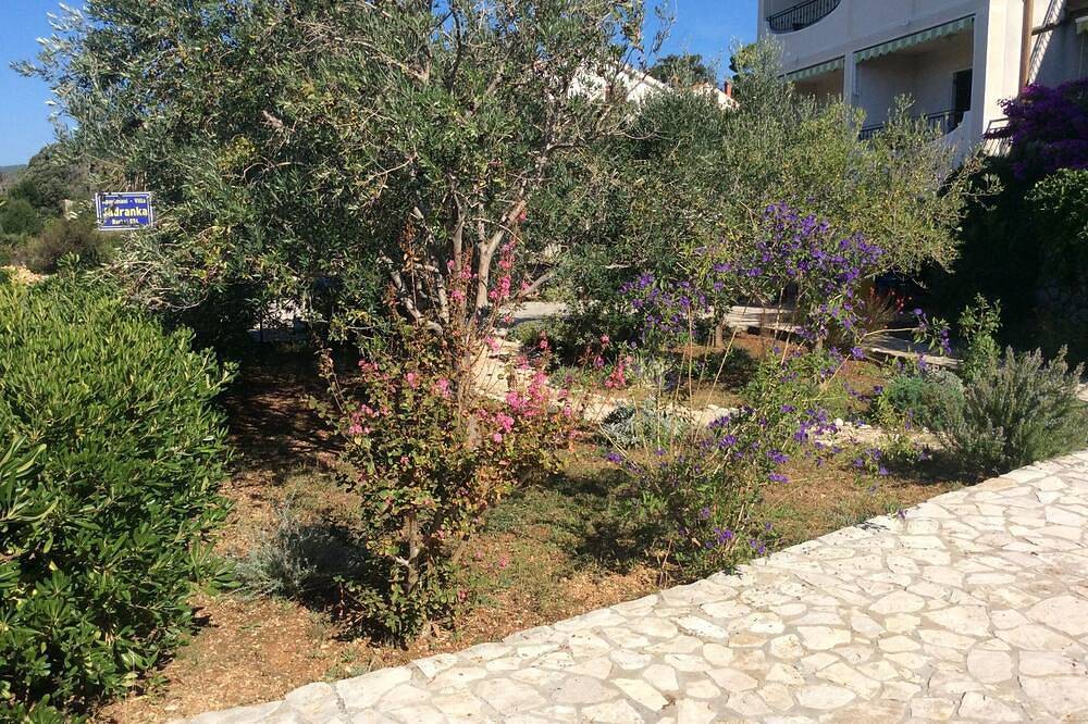 Apartamento entero, Que busca ... Un lugar donde la más bella época del año, sus vacaciones in Barbat na Rabu, Rab