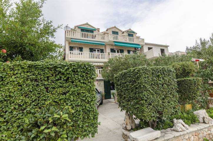 Gîte pour 5 personnes, avec balcon à Bol - 4