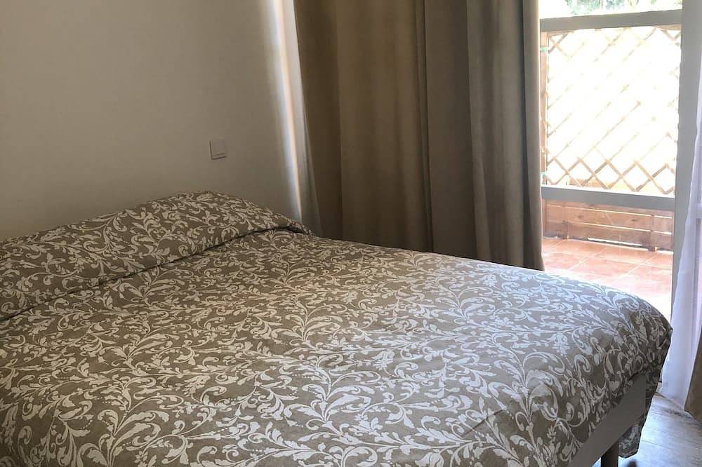 Ganze Wohnung, Cap Esterel, T2 Sea View 4 sleeps Pmr 30M² adapted in Cap Esterel, Saint-Raphaël