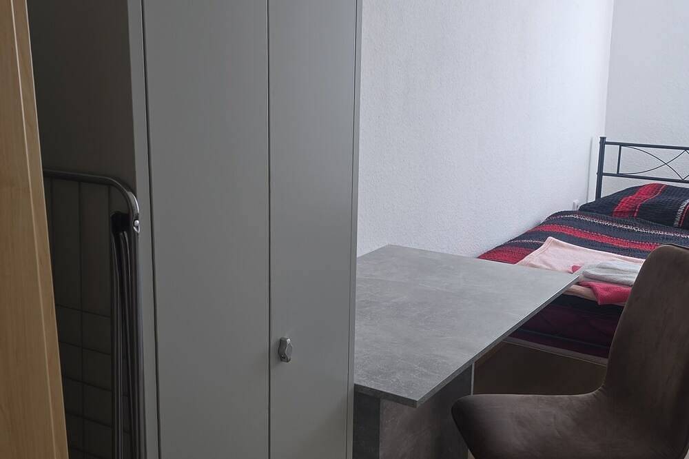 Ganze Wohnung, Ferienwohnung/App. für 5 Gäste mit 117m² in Braunsbedra in Braunsbedra, Saale-Unstrut