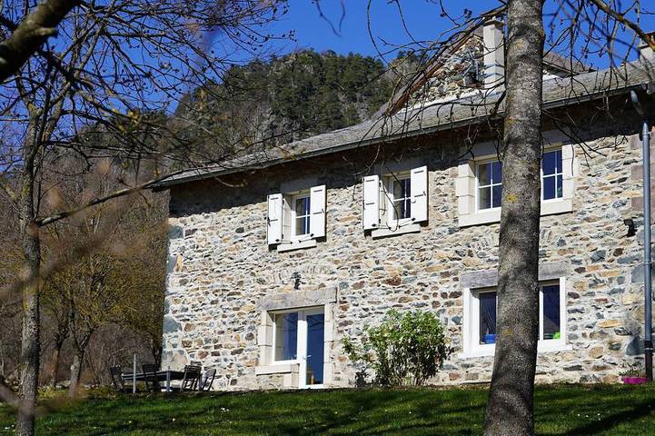 Gîte pour 4 personnes, avec jardin