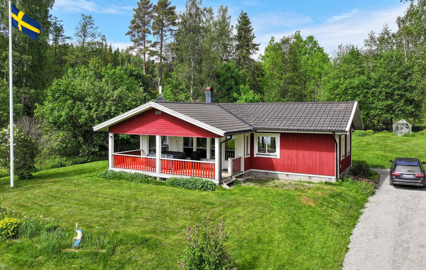 Hus för 10 Personer, med sjöutsikt samt terass och trädgård