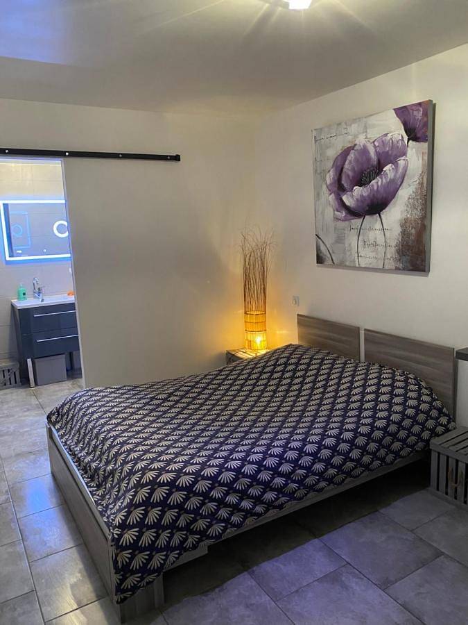 Location de vacances pour 3 personnes, avec jardin et vue dans Corre - 3