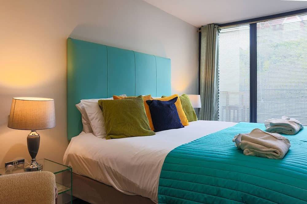 Entire apartment, Luxury Coastal Room - Penarth in Penarth, Cardiff
