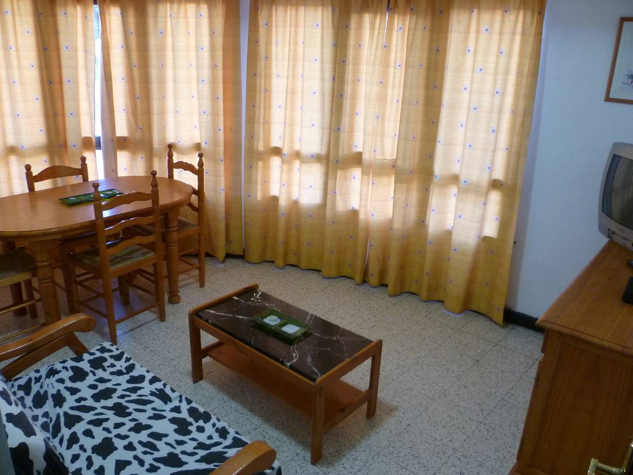 Apartamento entero, Apartamento en Cullera: 2 habitaciones, a 300m de la playa, buena ubicación in Cullera, Costa de Valencia