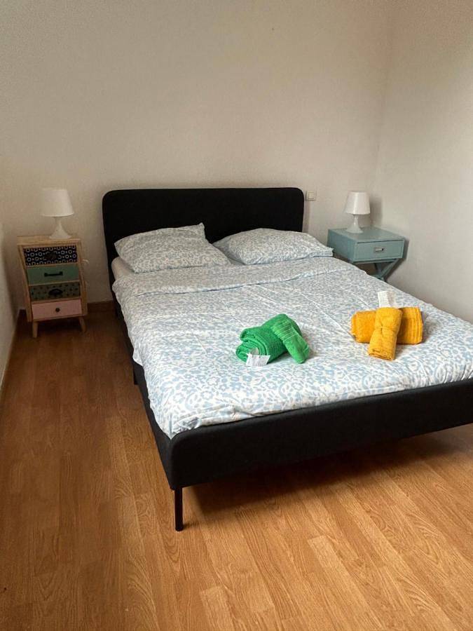 Appartement entier, One-Bedroom Apartment in Égreville, Seine-et-Marne