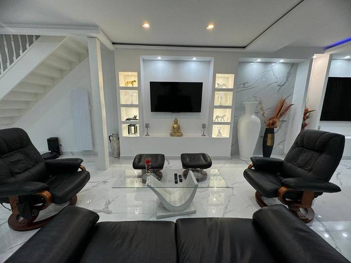 Location de vacances pour 10 personnes, avec terrasse et vue à Villeneuve-sur-Yonne - 3