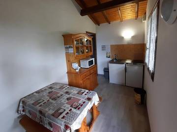 Glamping voor 2 Personen in Loubeyrat, Regionaal natuurpark van de vulkanen van de Auvergne, Afbeelding 2