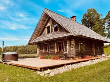 Location de vacances pour 8 personnes, avec jardin en Lettonie