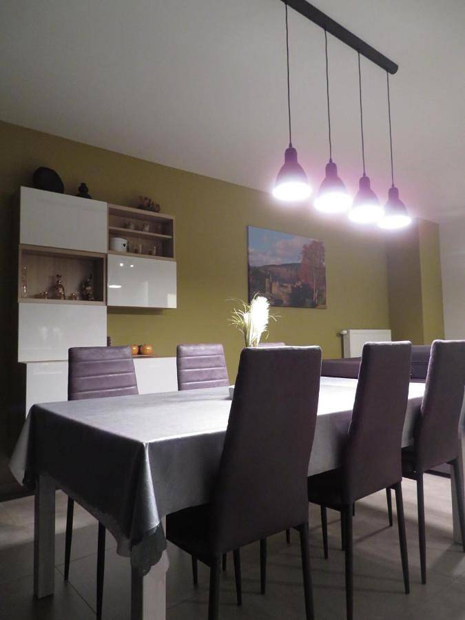 Appartement entier, Three-Bedroom Apartment in La Roche-en-Ardenne, Province de Luxembourg