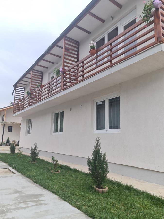 Maison d’hôte pour 3 personnes, avec terrasse et jardin dans Balotești