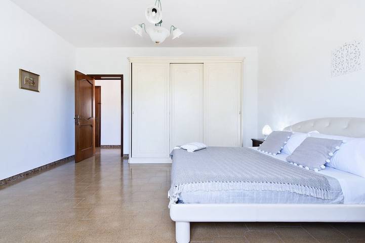 Villa pour 6 personnes, avec jardin et balcon à Lecce - 4