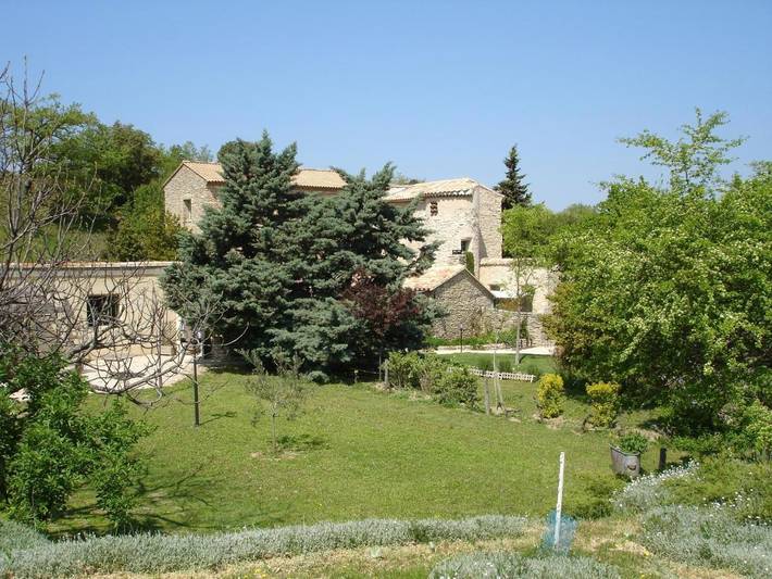 Hotel für 2 Personen, mit Terrasse und Garten sowie Kinderpool und Pool in La Roque-sur-Pernes