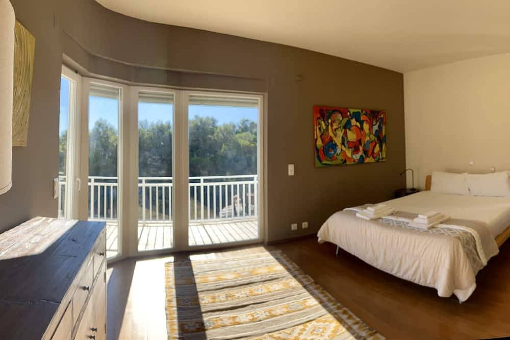 Spectacular villa with private pool. in Cascais e Estoril, Costa de Lisboa