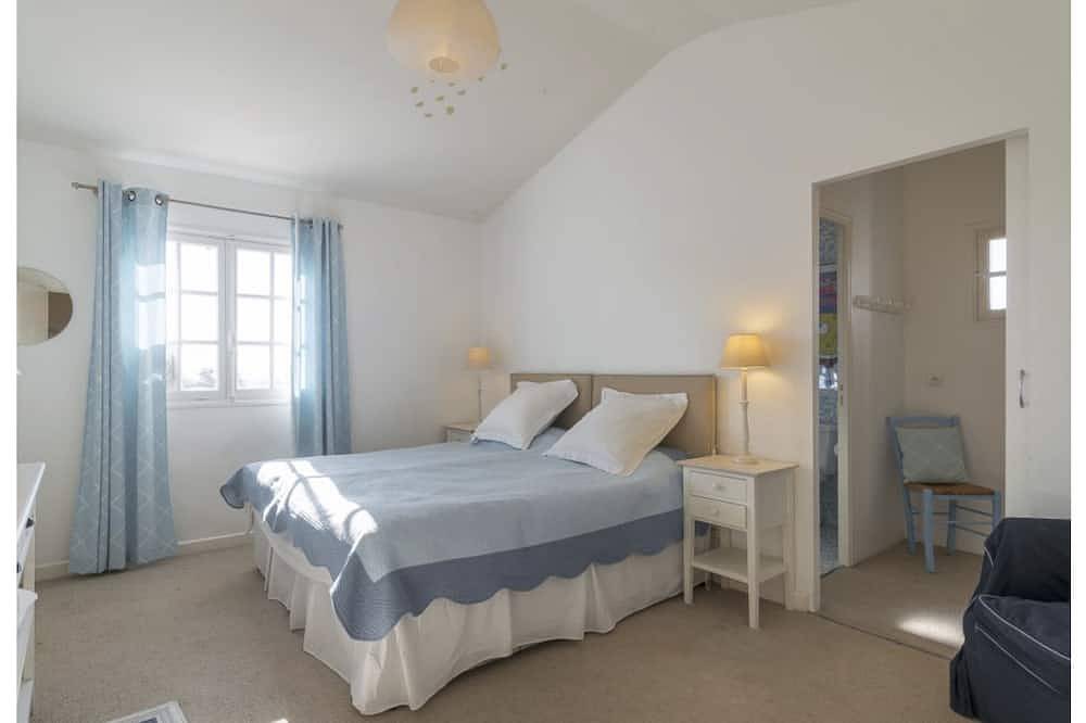 Great views & calm, stunning Provence Mas refurbished in Mouans-Sartoux, Cannes region