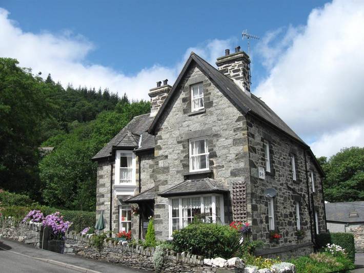 Bed and breakfast for 2 people, with Garden and View in Betws-y-Coed