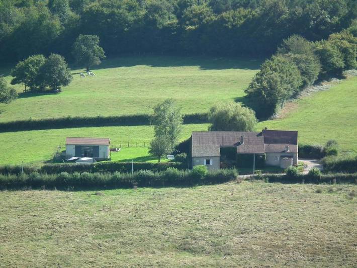 Location de vacances pour 16 personnes, avec Piscine dans Semur-en-Brionnais